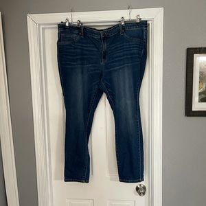 Universal Thread Jeans